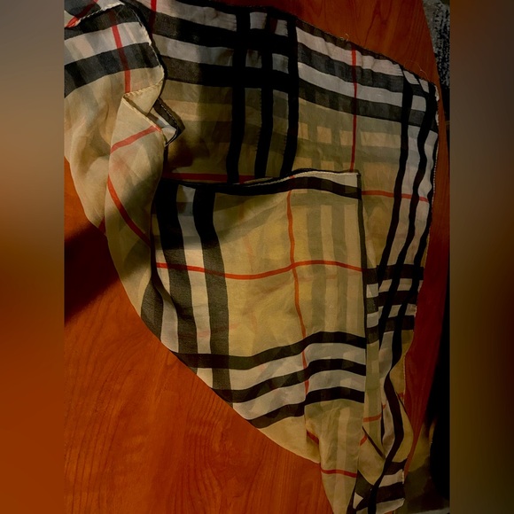 Plaid Scarf with Red and Black Stripes - Picture 2 of 5